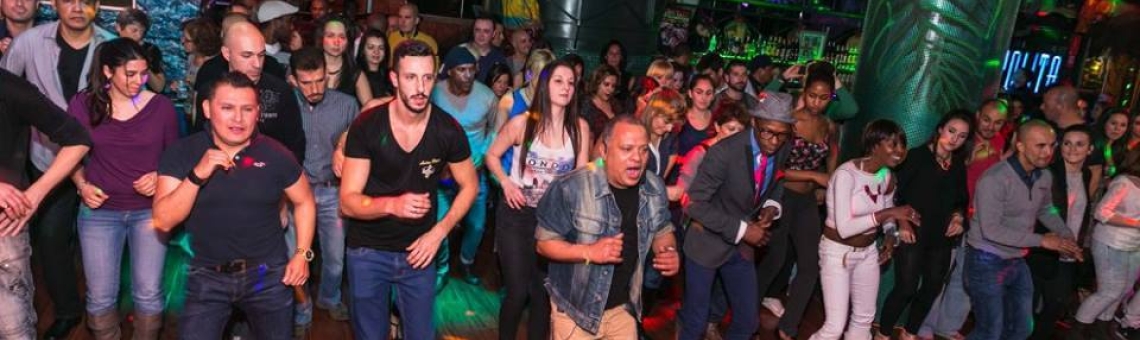 Escuela de baile Antilla: Pasión y ritmo en cada paso