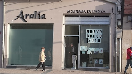 ¡Aprende a bailar en Burgos con Academia Aralia!