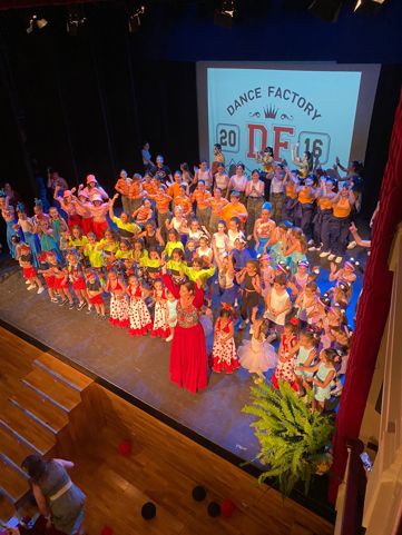 Escuela de baile Dance Factory 2016