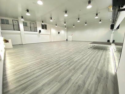 ¡Siente el ritmo en Elite Dance Studio