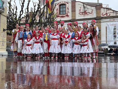 ¡Aprende a bailar en Mollet del Vallès con Esbart Dansaire!