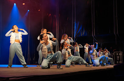 ¡Siente el ritmo en HeartBreaker Dance Studio Motril!