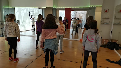 ¡Descubre el ritmo en MOON DANCE Munguía!