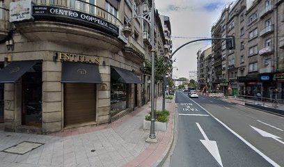¡Descubre el ritmo en la Academia de Baile Nati Fleta en Ourense!