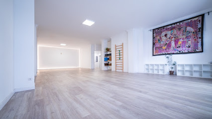 Descubre la armonía en Om Yoga Las Palmas