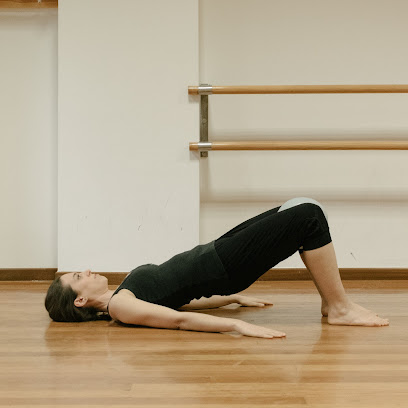 ¡Aprende a bailar en la Academia Perla de Arousa!