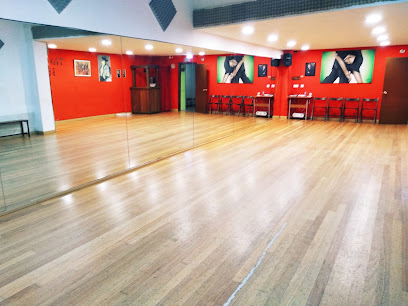 ¡Descubre la magia del tango en Gijón con Tango Brujo!