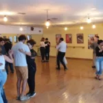 ¡Siente el ritmo en SALA URGEL
