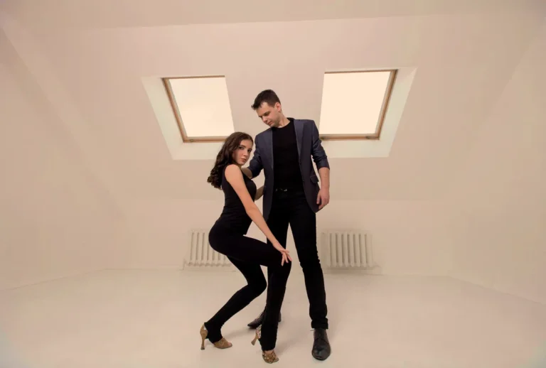 Imagen de Portada de Las 10 Mejores Clases de Salsa y Bachata en San Sebastián