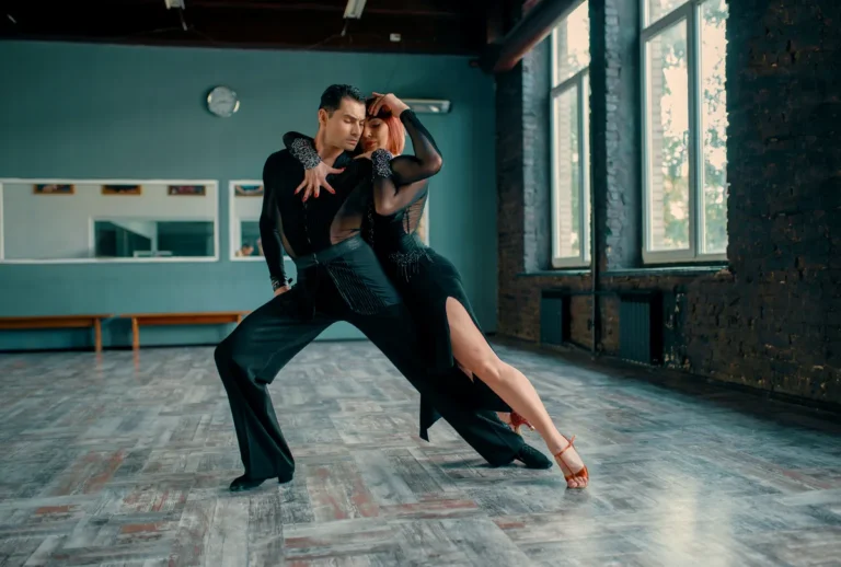 Imagen de Portada de Las 10+ Mejores Clases de Salsa y Bachata en Ourense