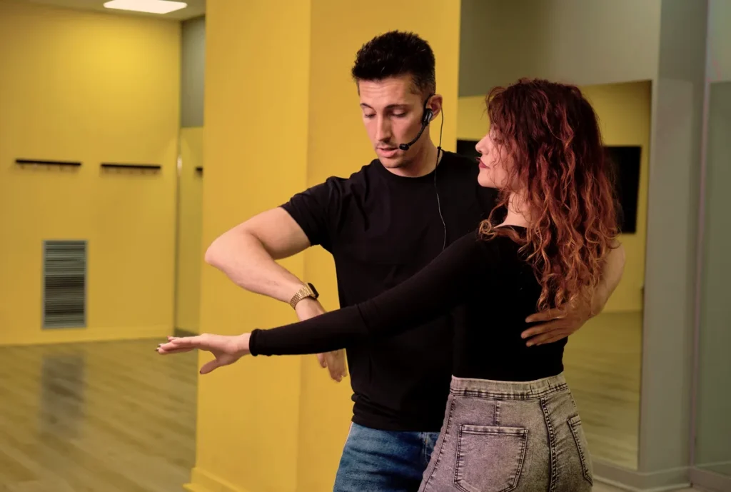 Imagen de Portada de Las 10+ Mejores Clases de Salsa y Bachata en Móstoles